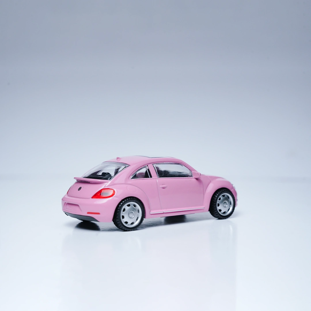 volkswagen beetle | diecast 1.43 pink volkswagen beetle | diecast 1.43 pink