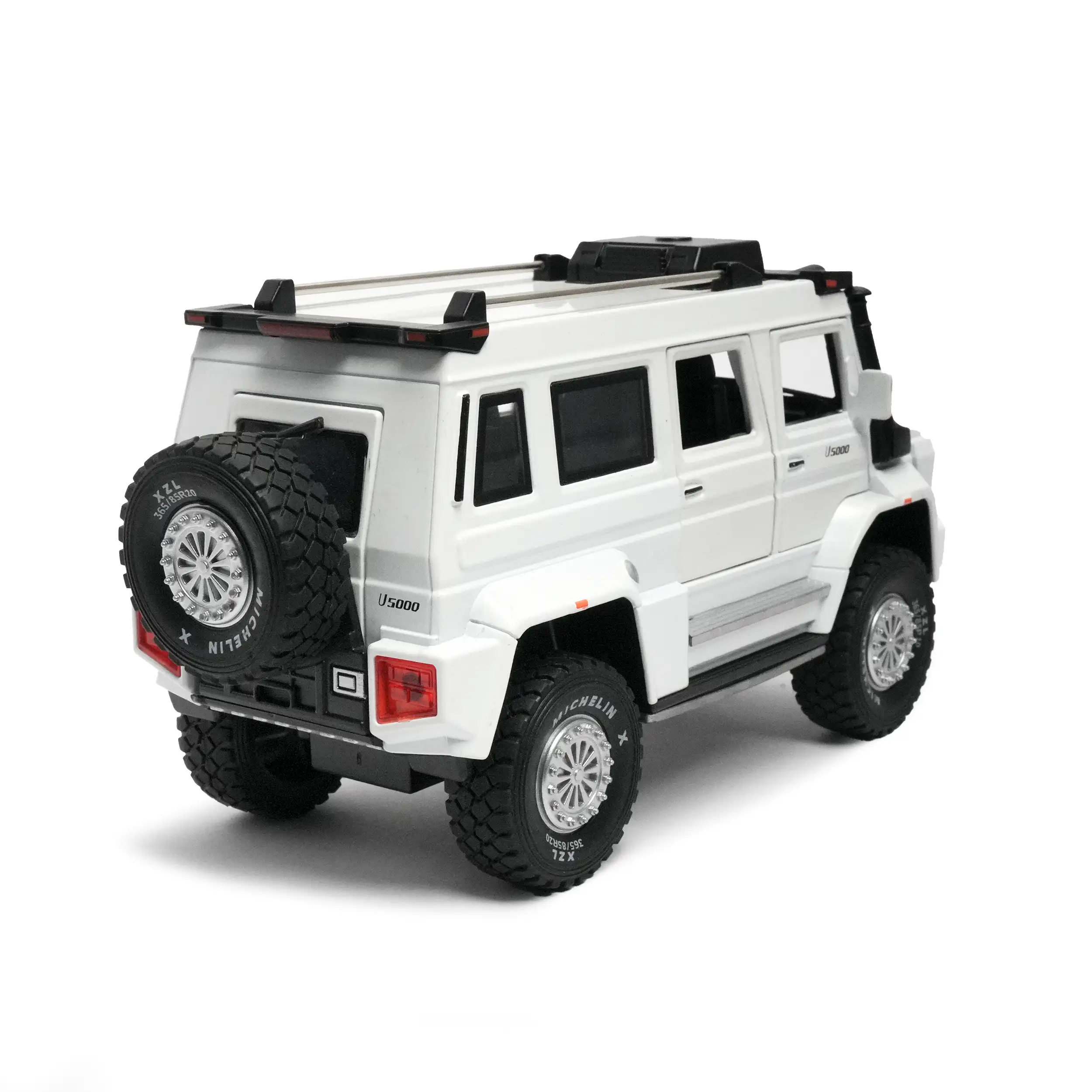 mercedes benz unimog u5000 | diecast 1.24 white mercedes benz unimog u5000 | diecast 1.24 white