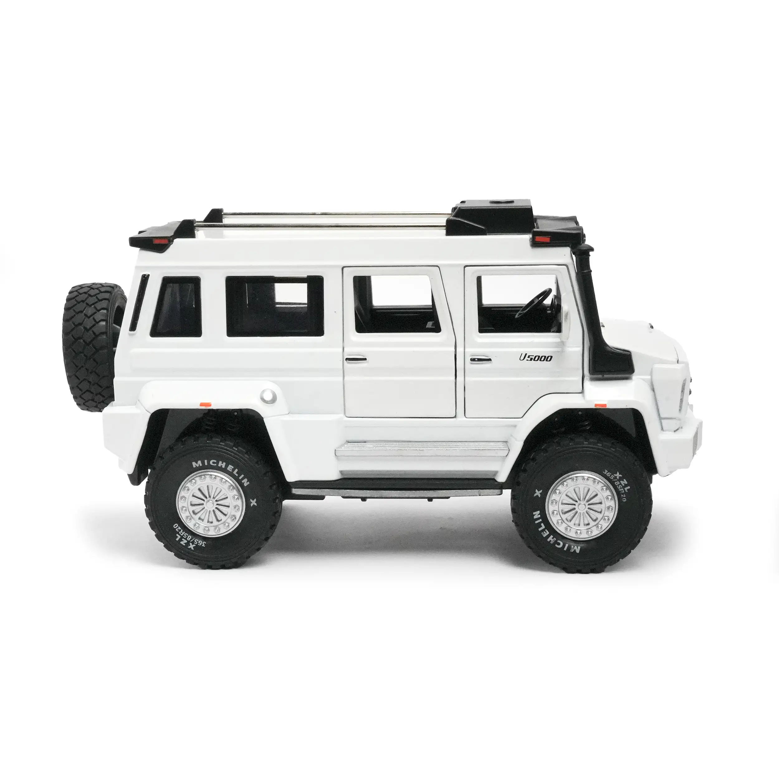 mercedes benz unimog u5000 | diecast 1.24 white mercedes benz unimog u5000 | diecast 1.24 white