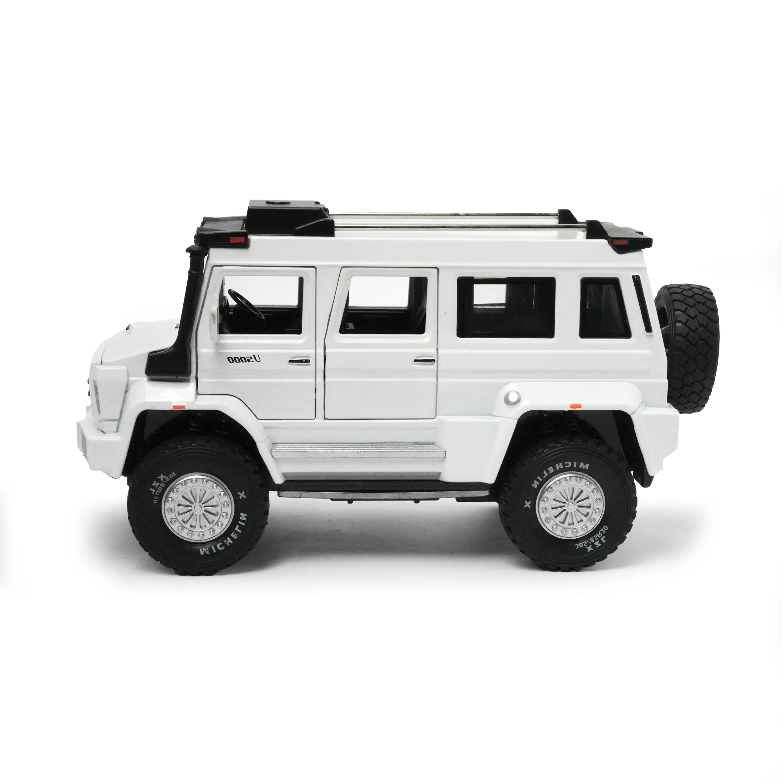 mercedes benz unimog u5000 | diecast 1.24 white mercedes benz unimog u5000 | diecast 1.24 white