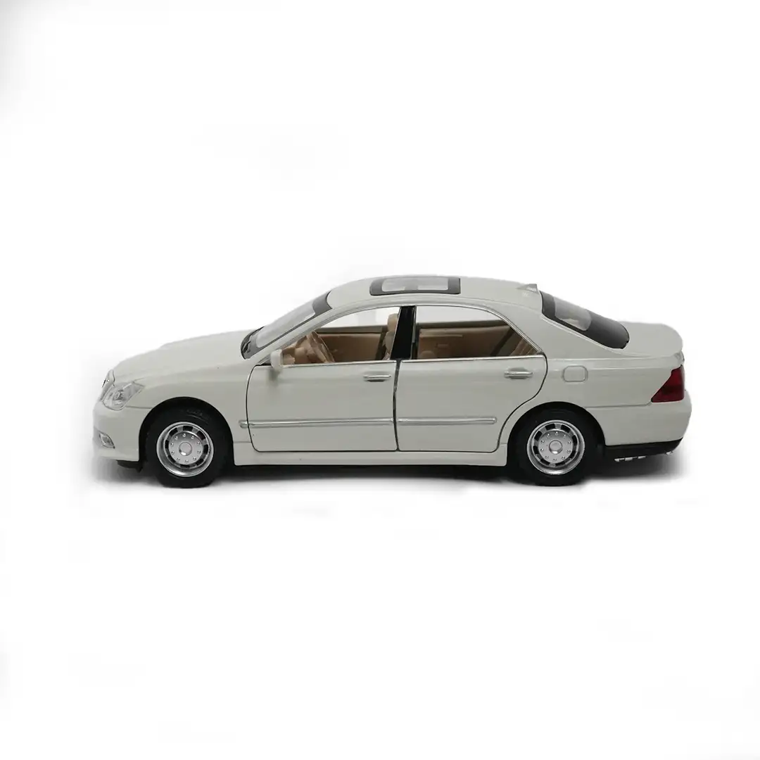 toyota crown | alloy model diecast 1.32 off white toyota crown | alloy model diecast 1.32 off white